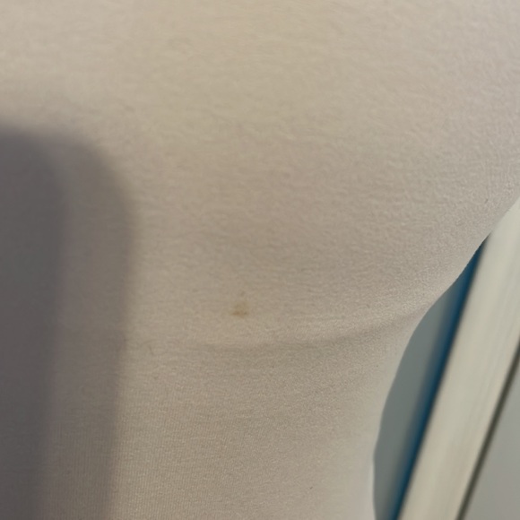 🎉 NWT Fabletics Ruched Built In Bra Tank - Picture 5 of 5